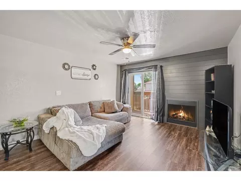 225 E 8th Ave #F-F11, Longmont, CO 80504