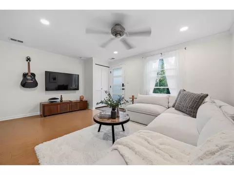 Living - 3390 34th St #A, Boulder, CO 80301 photo 1 of 3