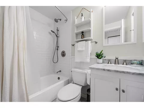 Bath - 3390 34th St #A, Boulder, CO 80301 photo 1 of 2