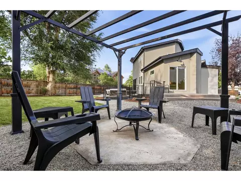 Exterior - 1475 Oak Pl, Boulder, CO 80304 photo 8 of 10