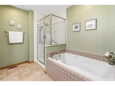 Bath - 209 Hubbell St, Berthoud, CO 80513 photo 2 of 4