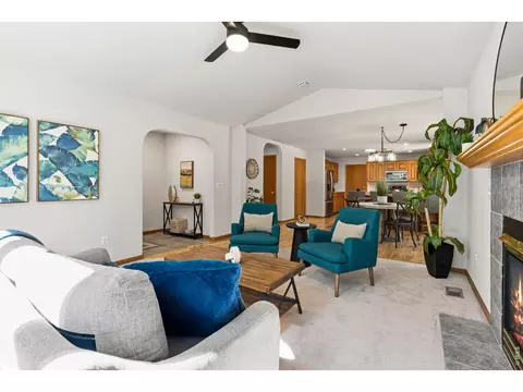 Living - 209 Hubbell St, Berthoud, CO 80513 photo 2 of 4