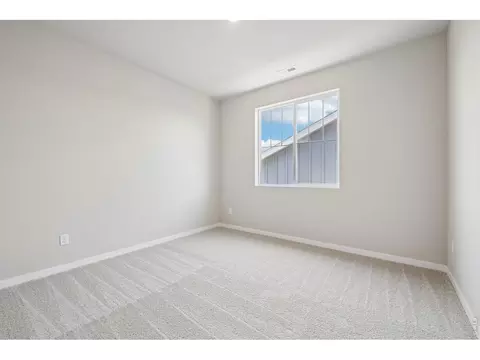 Bedroom - 364 Rustic Barn Ln, Berthoud, CO 80513 photo 2 of 3