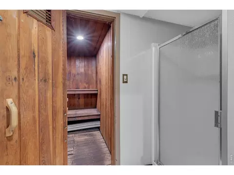 Bath - 2227 Canyon Blvd #B-262, Boulder, CO 80302 photo 5 of 5