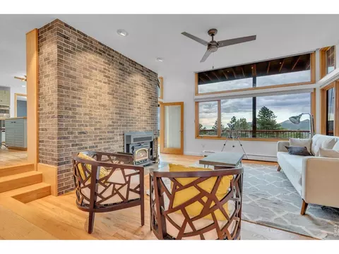 Living - 1197 Weaver Dr, Boulder, CO 80302 photo 2 of 6