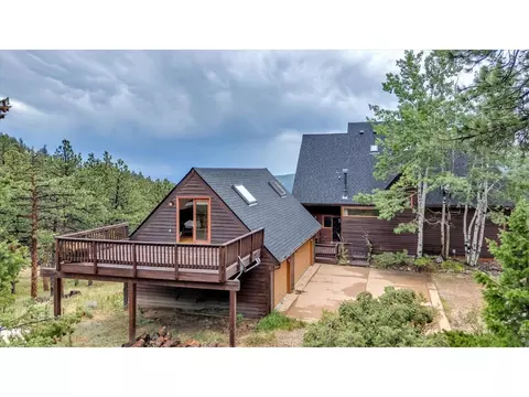 Exterior - 1197 Weaver Dr, Boulder, CO 80302 photo 6 of 8