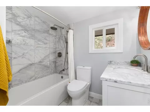 Bath - 1060 Lee Hill Dr, Boulder, CO 80302 photo 2 of 3