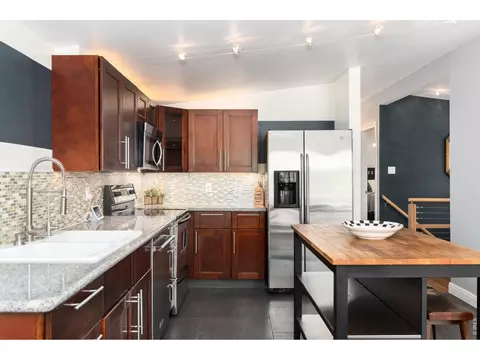 Kitchen - 1060 Lee Hill Dr, Boulder, CO 80302 photo 2 of 2