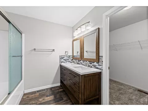 Bath - 106 Summit View Rd, Severance, CO 80550 photo 1 of 3