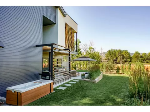 Exterior - 2885 Island Dr, Boulder, CO 80301 photo 4 of 6
