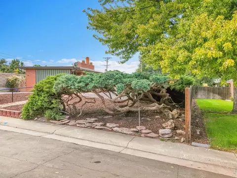 Exterior - 4677 E Hampden Ave, Denver, CO 80222 photo 2 of 5