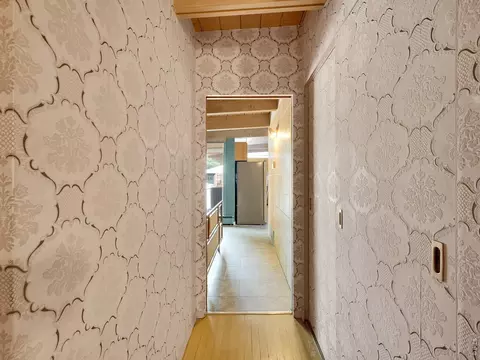 Entry Way - 4677 E Hampden Ave, Denver, CO 80222 photo 5 of 8