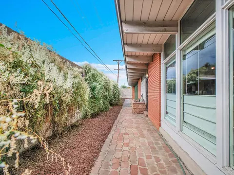 Exterior - 4677 E Hampden Ave, Denver, CO 80222 photo 5 of 5