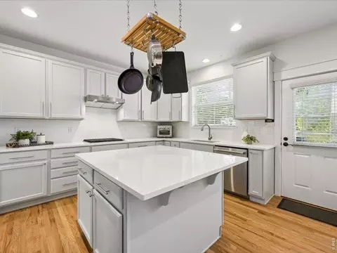 Kitchen - 8775 E 28th Ave, Denver, CO 80238 photo 3 of 5