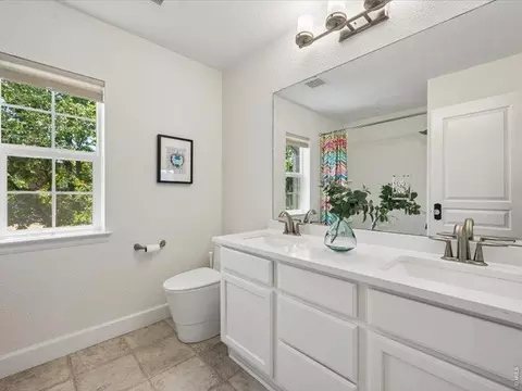 Bath - 8775 E 28th Ave, Denver, CO 80238 photo 4 of 4