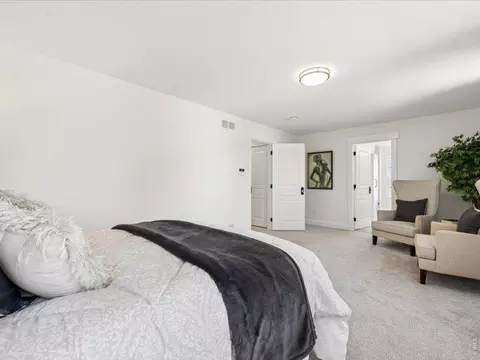 Bedroom - 8775 E 28th Ave, Denver, CO 80238 photo 2 of 6