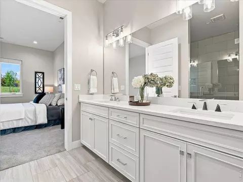 Bath - 1768 Barefoot Dr, Windsor, CO 80550 photo 1 of 3