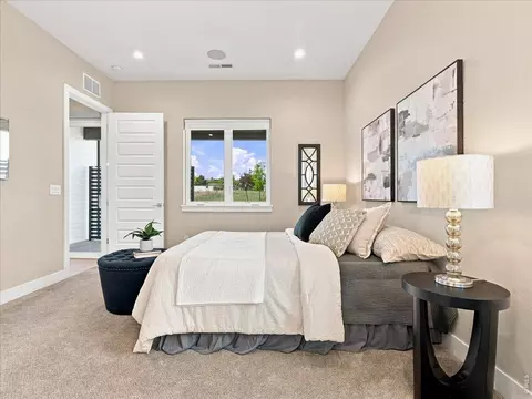 Bedroom - 1768 Barefoot Dr, Windsor, CO 80550 photo 3 of 4