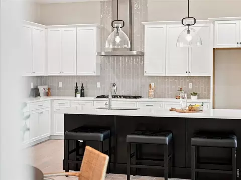 Kitchen - 1768 Barefoot Dr, Windsor, CO 80550 photo 6 of 9