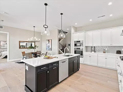 Kitchen - 1768 Barefoot Dr, Windsor, CO 80550 photo 3 of 9
