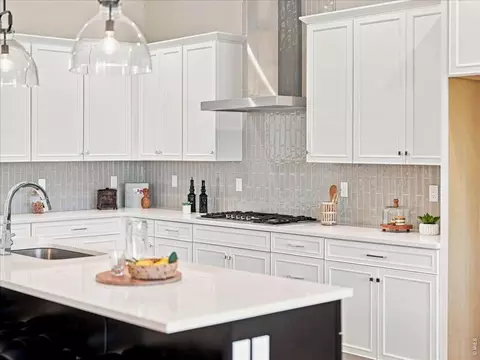 Kitchen - 1768 Barefoot Dr, Windsor, CO 80550 photo 7 of 9