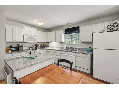 Kitchen - 717 Shipman Mountain Ct, Windsor, CO 80550 photo 4 of 4