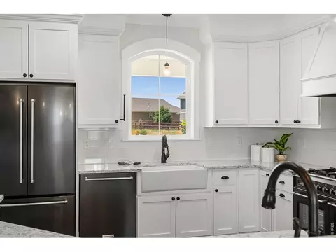 Kitchen - 817 Shade Tree Dr, Windsor, CO 80550 photo 2 of 5
