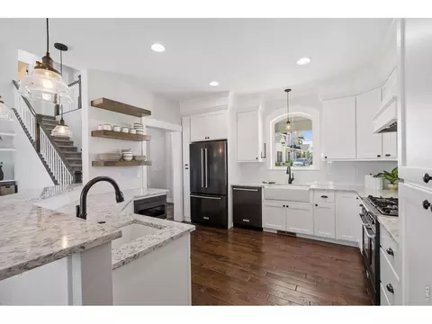 Kitchen - 817 Shade Tree Dr, Windsor, CO 80550 photo 4 of 5