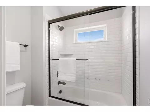 Bath - 817 Shade Tree Dr, Windsor, CO 80550 photo 4 of 5