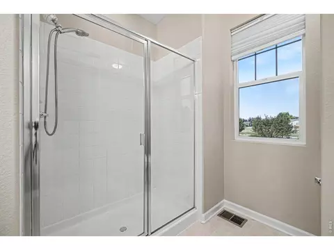 Bath - 405 Iris St, Brighton, CO 80601 photo 2 of 4