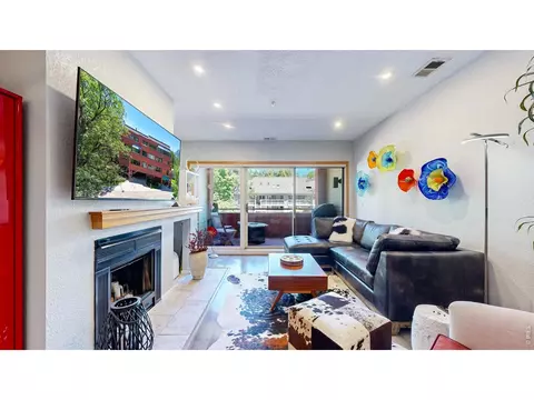 624 Pearl St #203, Boulder, CO 80302