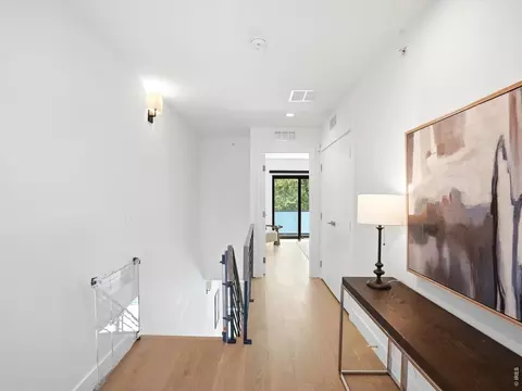 Entry Way - 2473 Walnut St, Boulder, CO 80302 photo 4 of 4