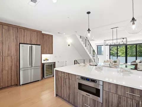 Kitchen - 2473 Walnut St, Boulder, CO 80302 photo 4 of 5