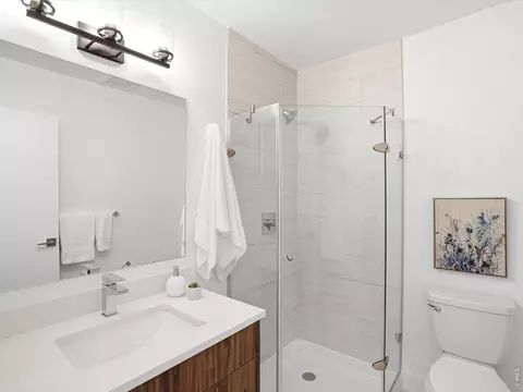 Bath - 2473 Walnut St, Boulder, CO 80302 photo 3 of 5