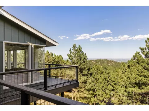 Exterior - 252 Pine Tree Ln, Boulder, CO 80304 photo 7 of 9