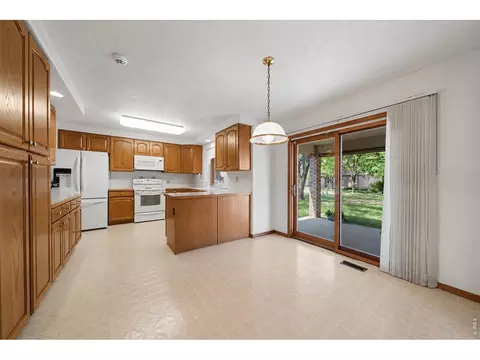 1805 44th Ave Ct, Greeley, CO 80634