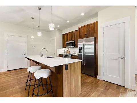 Kitchen - 2056 Walnut St #B, Boulder, CO 80302 photo 3 of 7