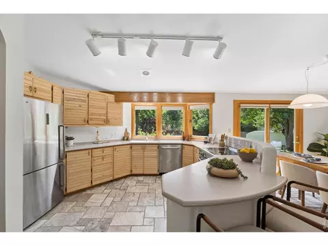 Kitchen - 160 S 36th St, Boulder, CO 80305 photo 1 of 4
