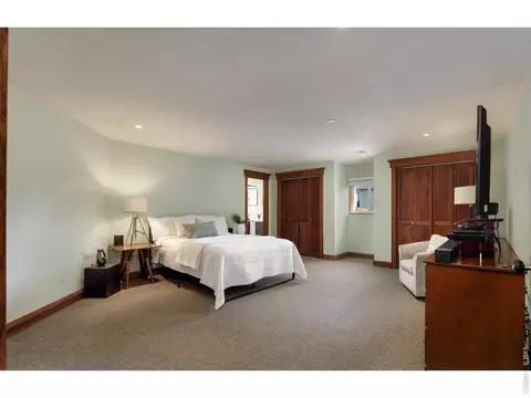 Bedroom - 655 Kiowa Rd, Lyons, CO 80540 photo 2 of 4