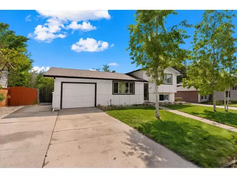 Exterior - 927 E 4th Ave, Longmont, CO 80504 photo 2 of 9