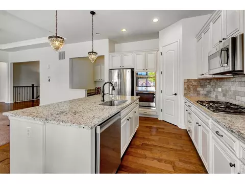 5373 Retreat Cir, Longmont, CO 80503