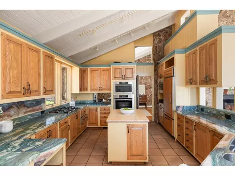 Kitchen - 2790 Lee Hill Dr, Boulder, CO 80302 photo 3 of 3