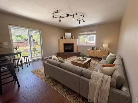 4115 Rocky Ford Dr, Loveland, CO 80538