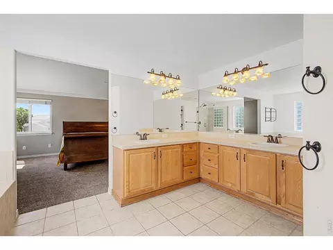 Bath - 2198 E 149th Ave, Thornton, CO 80602 photo 5 of 7