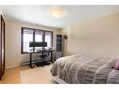 Bedroom - 266 Peakview Rd, Boulder, CO 80302 photo 6 of 6