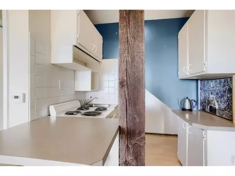 Kitchen - 266 Peakview Rd, Boulder, CO 80302 photo 5 of 5
