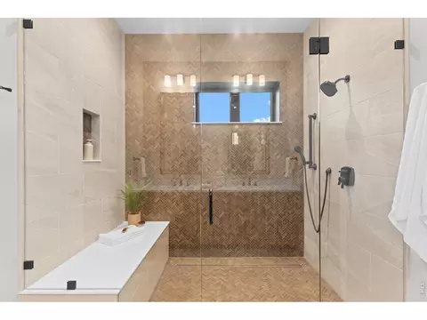 Bath - 523 Nesting Eagles Way, Berthoud, CO 80513 photo 2 of 7