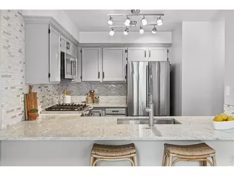 2892 W Long Cir #G, Littleton, CO 80120
