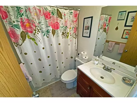 Bath - 3535 28th St #204, Boulder, CO 80301 photo 3 of 4