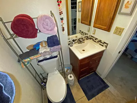 Bath - 3535 28th St #204, Boulder, CO 80301 photo 2 of 4